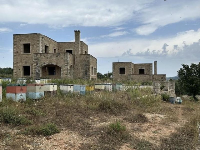 Armeni bei Rethymno Kreta, Armeni Rethymno: 4 Rohbau-Steinvillen auf großem Grundstück zu verkaufen Haus kaufen